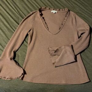 Earthbound Trading Co Ruffle Bell Sleeve Waffle Knit Long Sleeve Shirt L